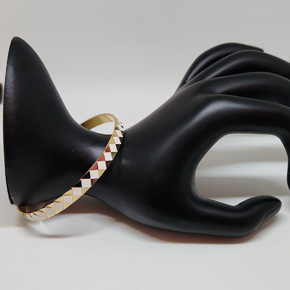 Napier Bangle - Picture 2 of 4